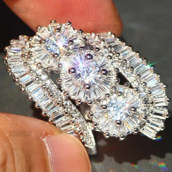 Super Shiney! New Sterling Silver Sapphire Diamond Ring - Picture 2 of 4